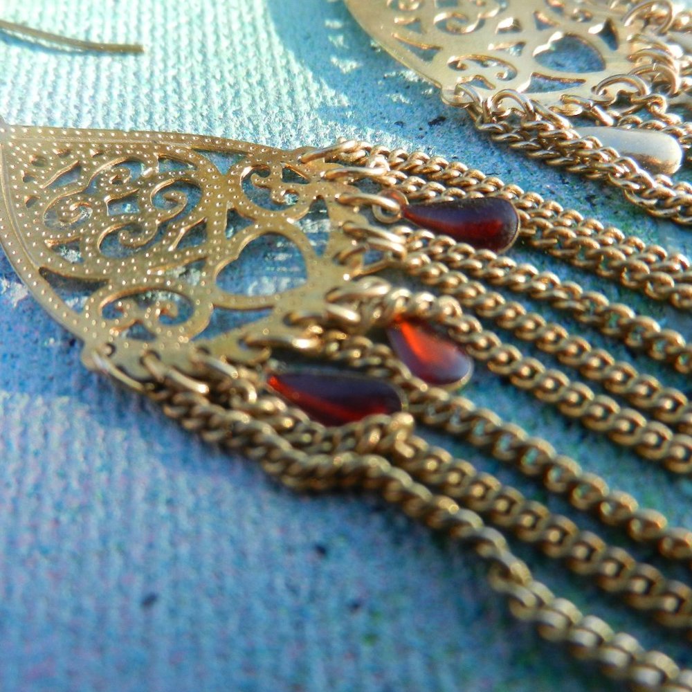 VTG Contempo gold pierced earrings chandelier gold tone far east exotic dusters - Picture 8 of 13